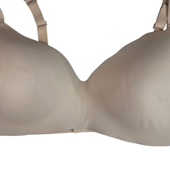 Cacique Lightly Lined T Shirt No Wire Bra Tan 44D Adj Full Coverage Seamless - Picture 3 of 10